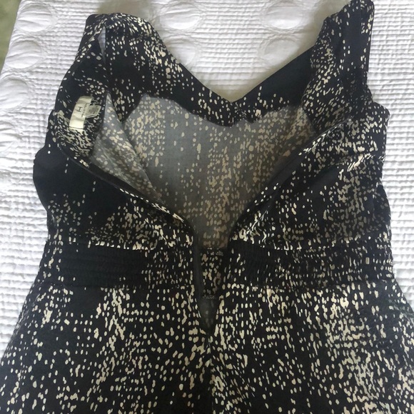 Sleeveless jumpsuit - Picture 5 of 9